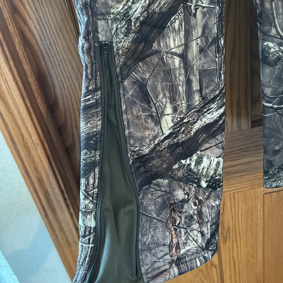 Ladies insulated, water repellent, camo pants - Picture 6 of 6